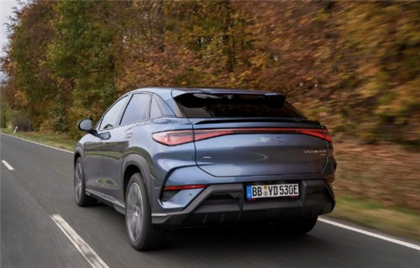 比国内贵22万!比亚迪海狮07EV英国上市:起售价41.4万元