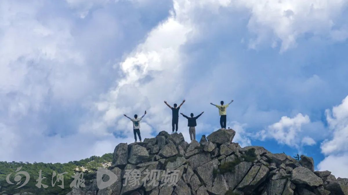 秦岭冰晶顶一对情侣遇难，救援者：遇难女孩24岁，再走10分钟就能找到救援