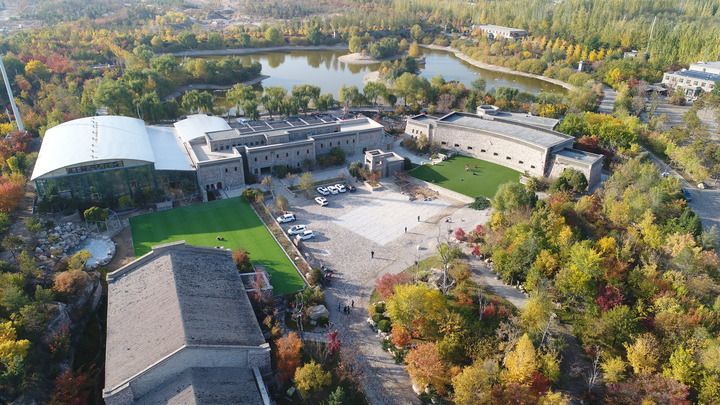 位于宁夏银川市西夏区的志辉源石酒庄今貌.