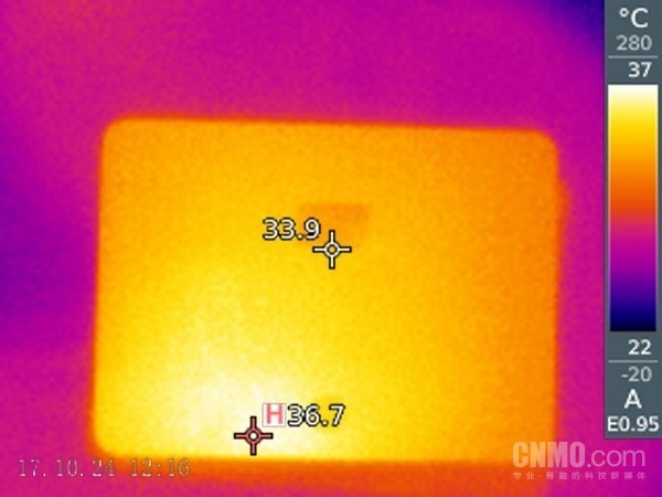 一小时后机身背面温度