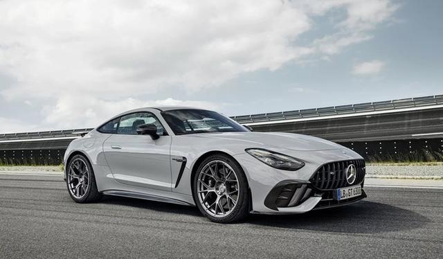 奔驰AMG GT 63新车发布！定位“赛道”跑车，进口引入你买吗