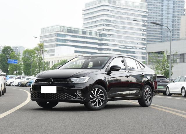 凤凰网汽车>全媒体>正文> 上汽大众朗逸新锐出众版,新车价格上可以说