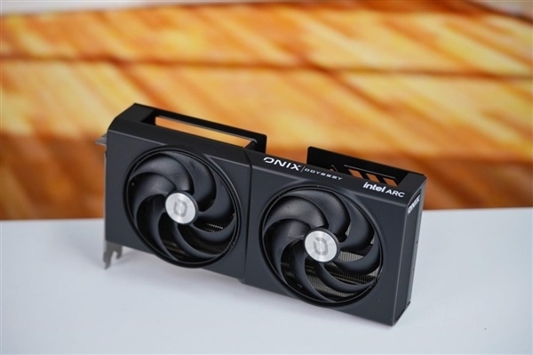 新一代甜品卡!傲世征途Intel锐炫B580显卡图赏