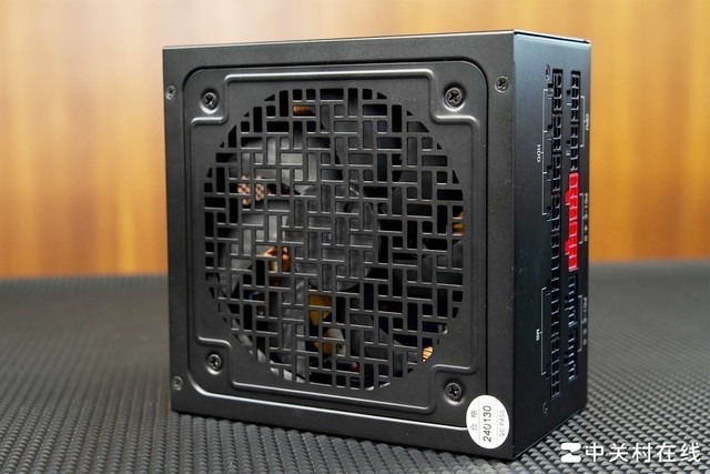 【有料评测】百盛高能XG850电源评测 极致性价比真白金国货