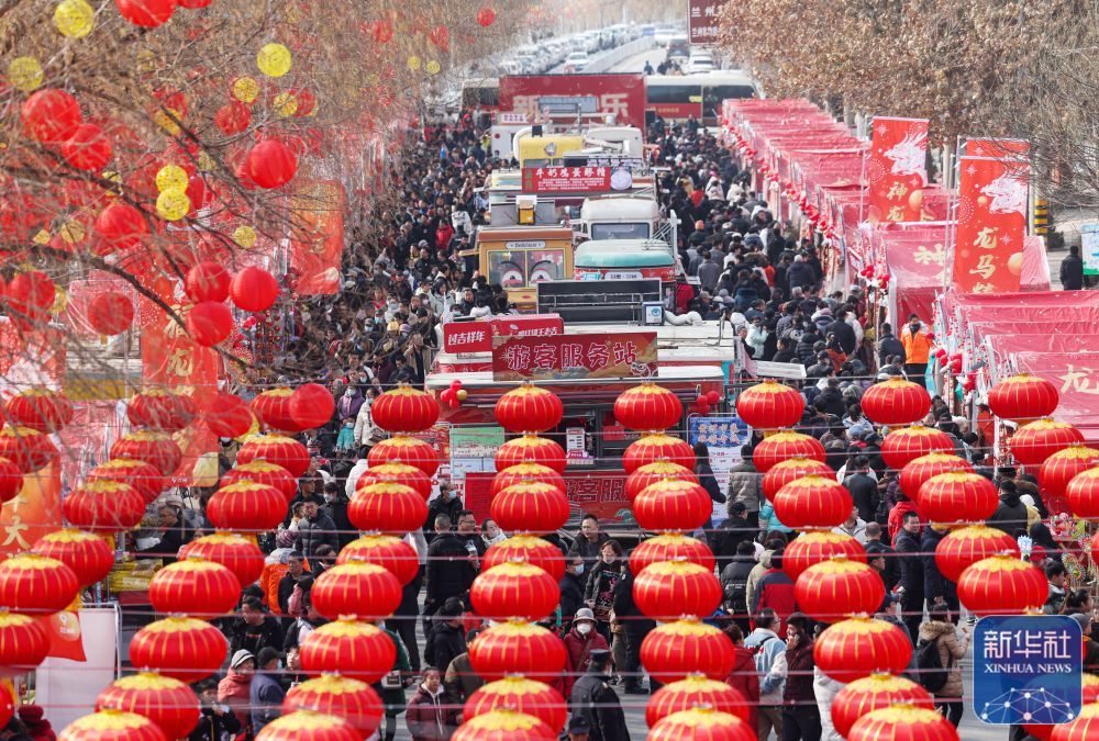 2月7日,市民在甘肅省蘭州市