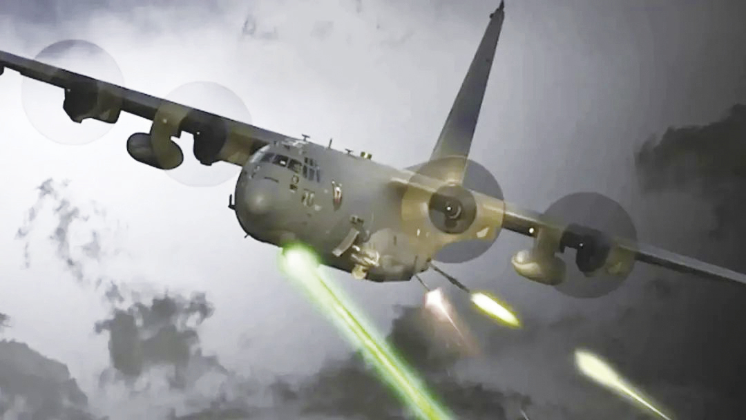 安搭激光水器的AC-130J特种战飞机