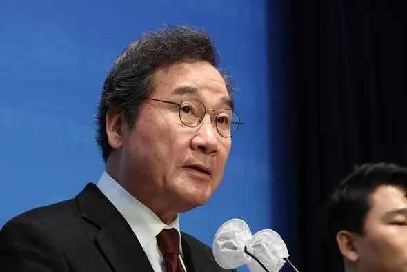 ◆2024年1月11日，韩国前国务总理、共同民主党前党首李洛渊宣布退党。