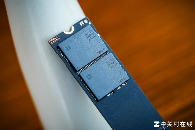 【有料评测】三星990 EVO 2TB固态硬盘评测 不折不扣“无短板”产品