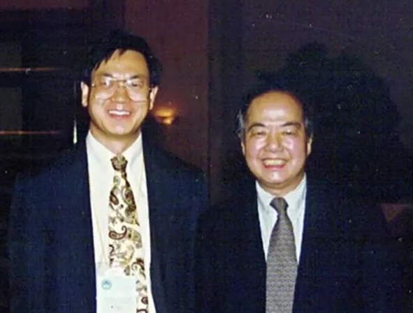 全球排名第一!“纳米发电机之父”王中林离美回国