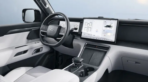 当地售价916.9万起!极石ROX 01正式亮相俄罗斯市场