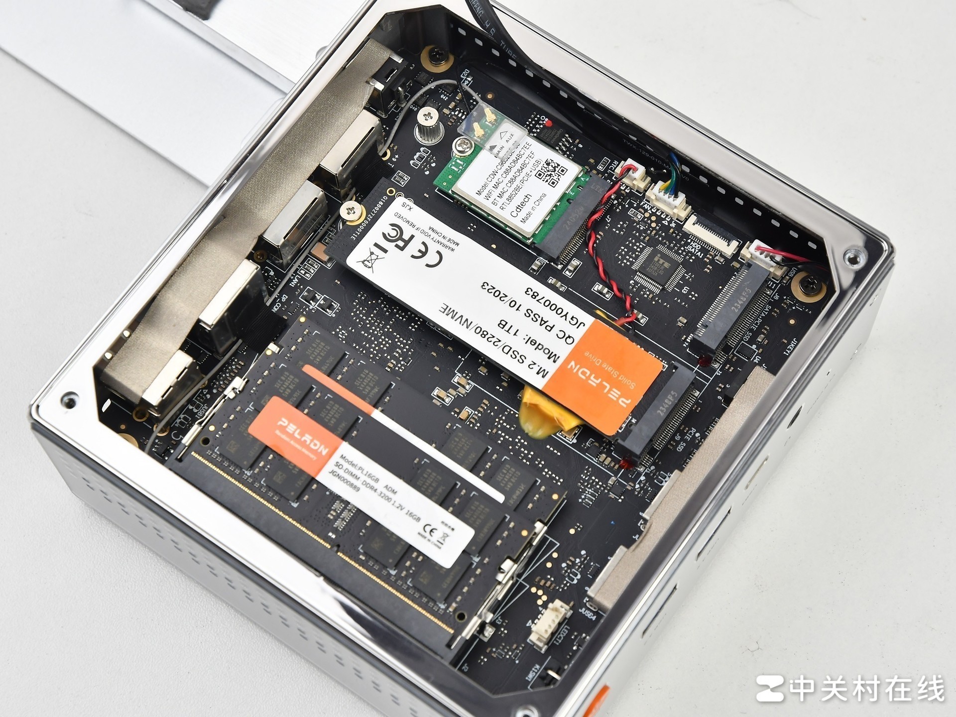 磐镭HO4迷你主机评测 小巧颜值高 轻松搞定内容创作