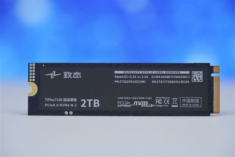 强强联手 天命之选！长江存储致态TiPlus7100 2TB SSD《黑传闻：悟空》联名版评测