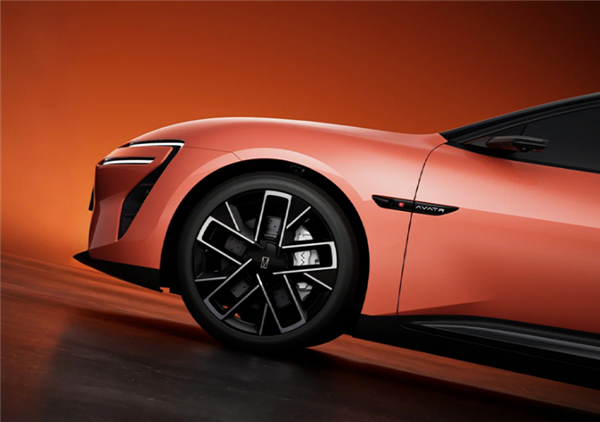 特斯拉Model 3又一挑战者 阿维塔06官宣:专为年轻而来