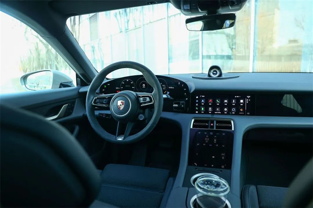二刷taycan保时捷的电车是什么水平