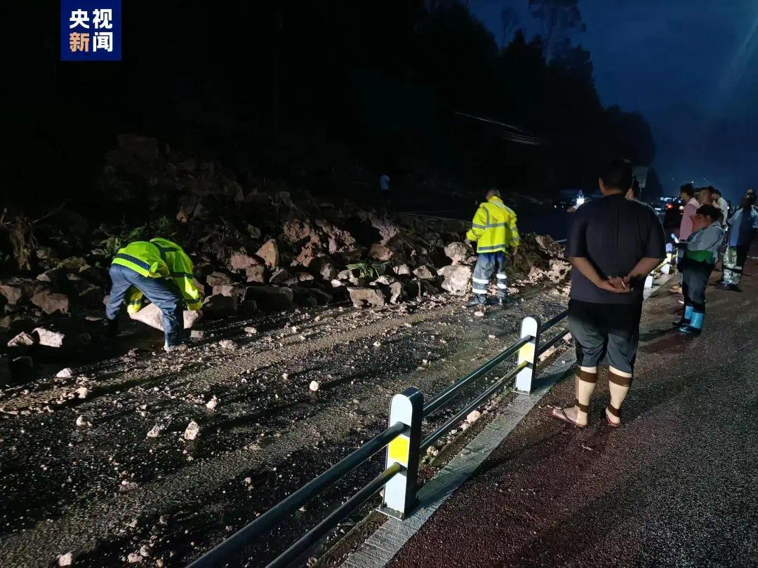 部分鎮(zhèn)村處失聯(lián)狀態(tài)！廣東梅州多地停課