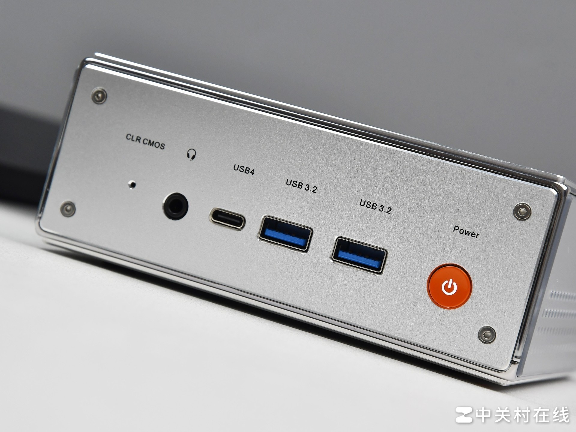 磐镭HO4迷你主机评测 小巧颜值高 轻松搞定内容创作