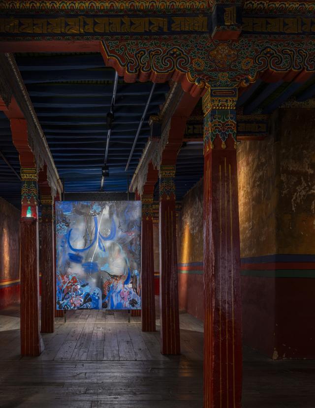 ▲ 与《西藏记忆:夏夜之二》相对的作品为《西藏记忆:度母》 ,摄影:林半野 @AGENT PAY