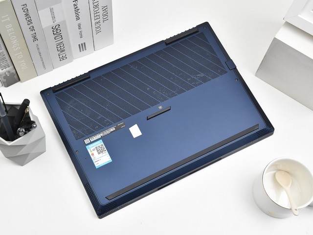 上手体验微星绝影16 AI Studio 2024:做工精湛 性能强悍的AI PC