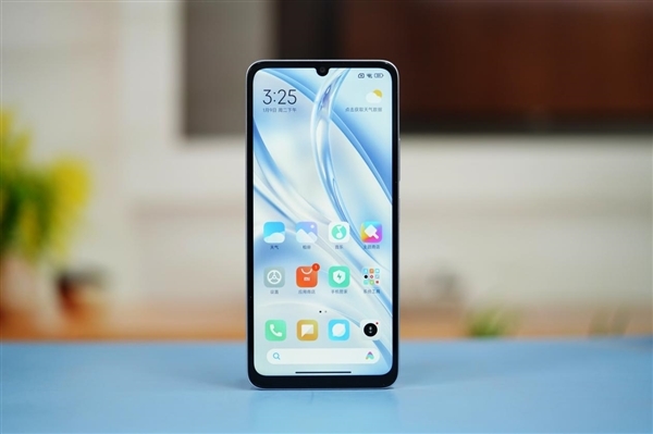 749元5G入门神机!Redmi 13C彩虹星纱图赏
