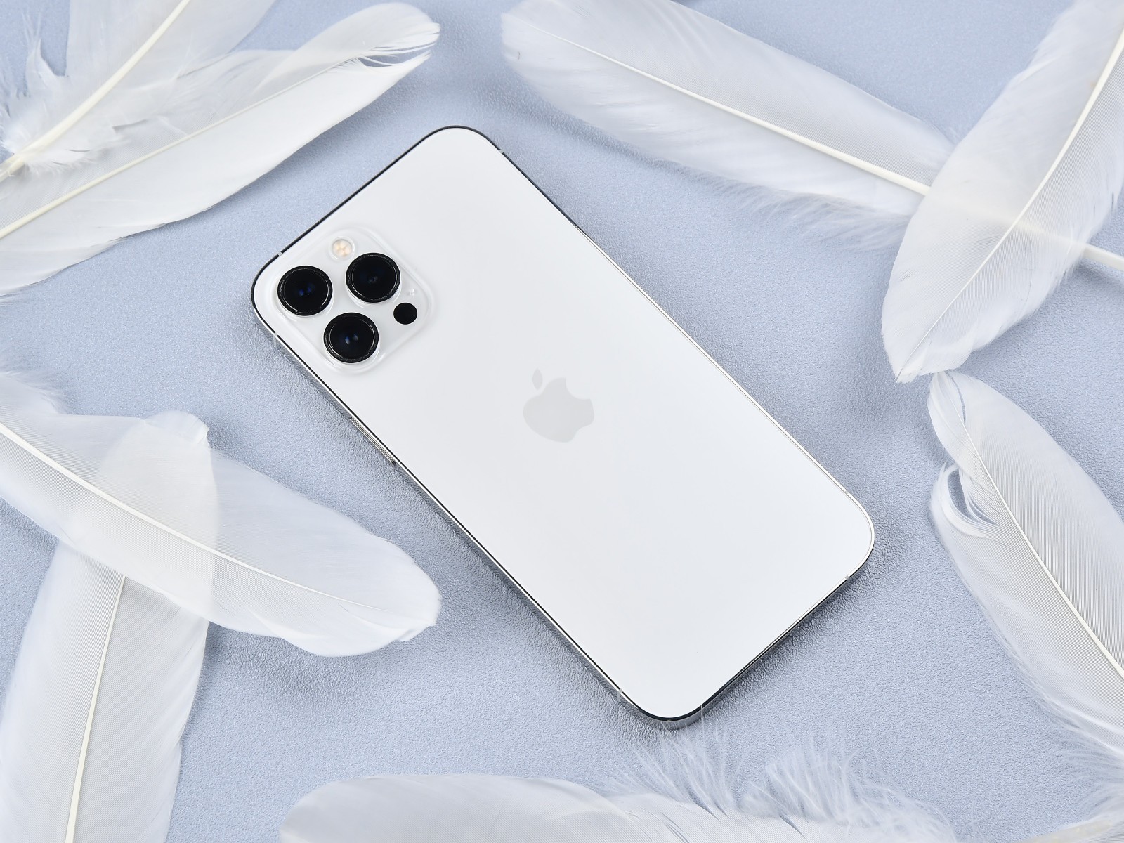 苹果不再“阉割”!曝iPhone 16全系采用A18芯片