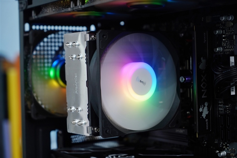 6K价位整机不二之选!AMD锐龙7 8700F评测:游戏、AI全方位战胜i5-14400F