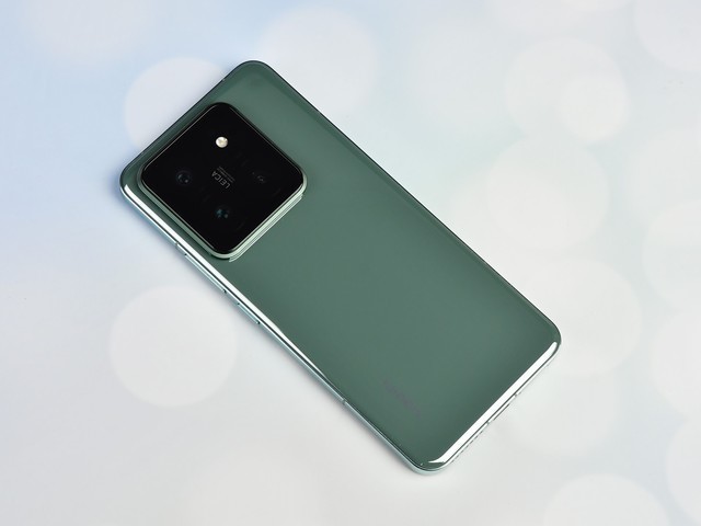 小米14系列价格参数对比,价格差3000元到底应该怎么选?