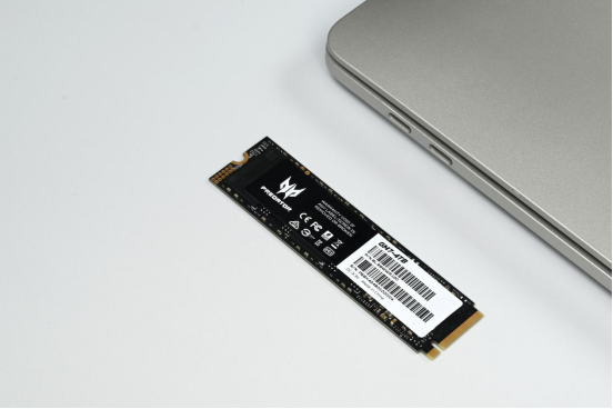 搬砖人的福音来了!GM7 PCIe4.0 SSD帮你一键提速工作效率594.png