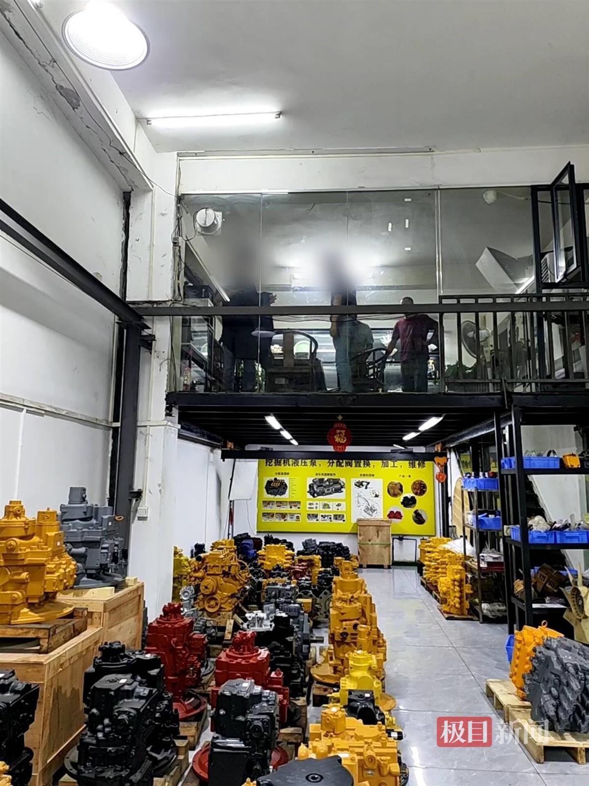 李先生此前直播的机械店