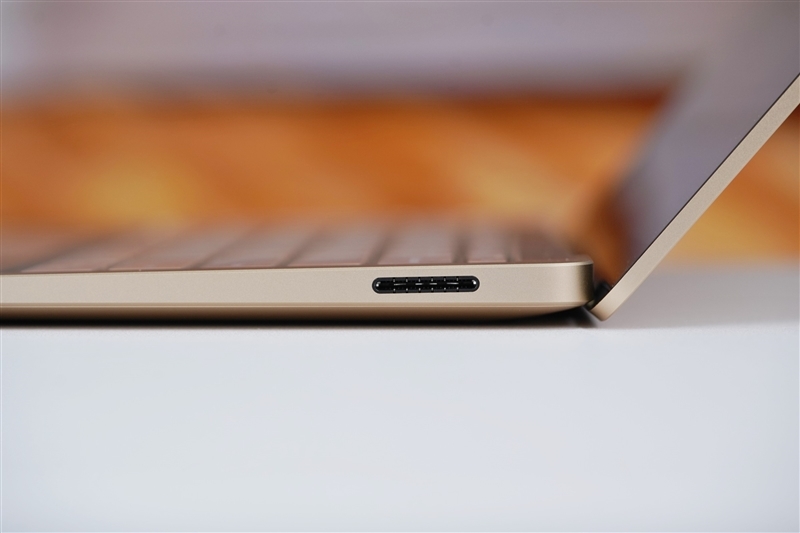 22小时续航!微软Surface Laptop 第7版评测:骁龙X Elite性能胜过同功耗的x86处理器