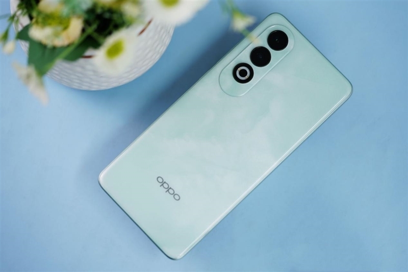 续航秒杀同价位所有手机!OPPO K12评测:5500mAh大电池能用一天半