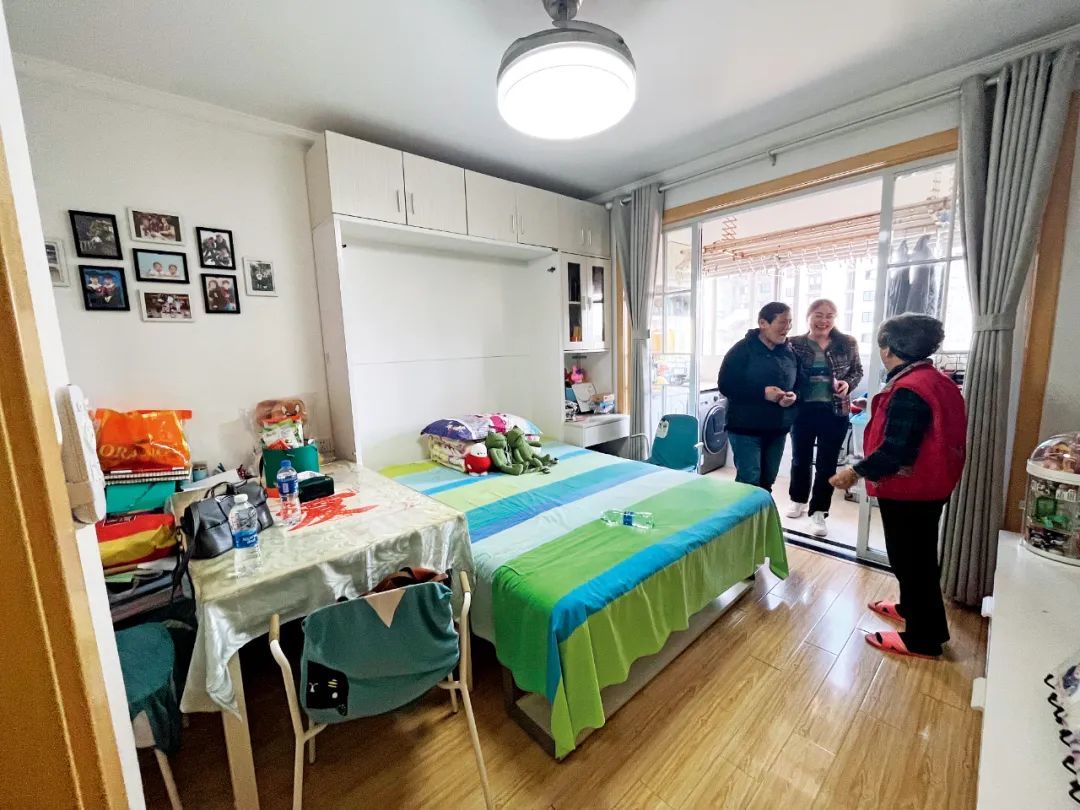 上海彭浦新村街道彭三小区,已经完成拆除重建的新房。摄影/本刊记者 张馨予