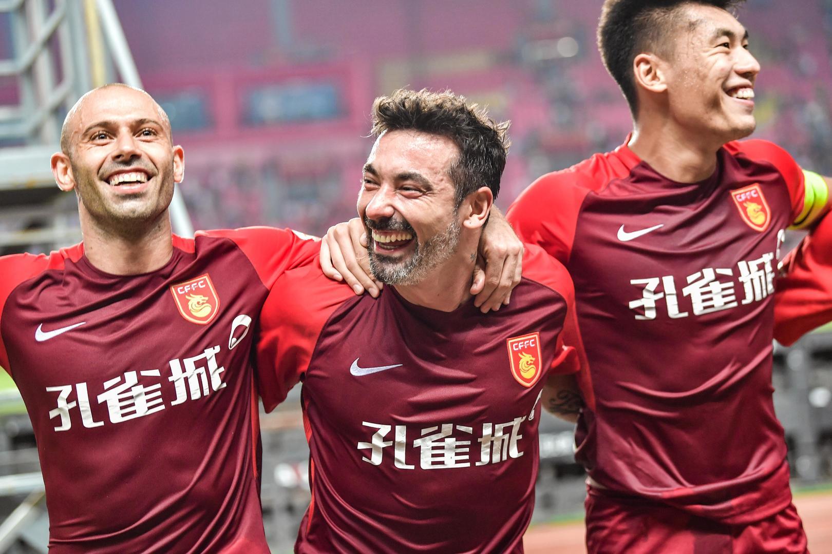 近十年转会亏损排行：11支中超队进入世界前50，巴萨高居第一_凤凰网, image size:1620x1080