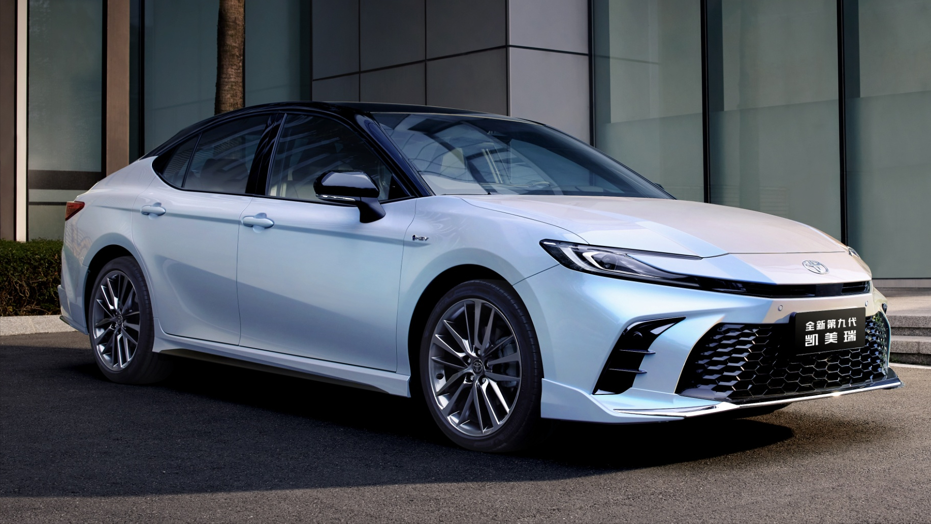 第九代丰田凯美瑞正式上市,售价17.18万元起_凤凰网汽车_凤凰网