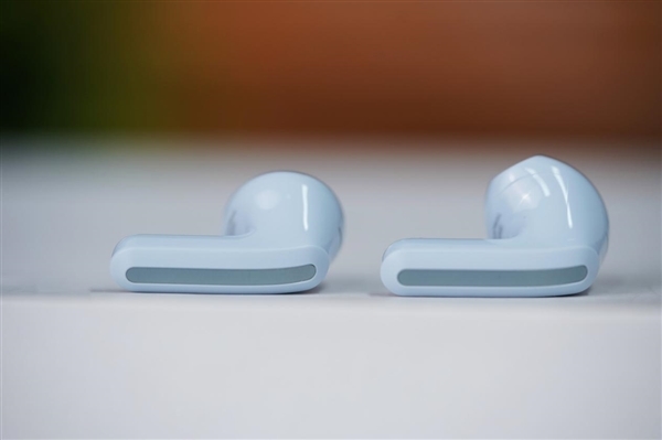 33小时超长续航!Redmi Buds 6S图赏