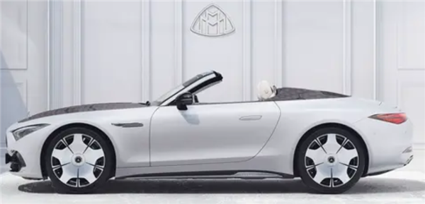 约合200万元!迈巴赫首款敞篷跑车SL 680 Monogram售价曝光