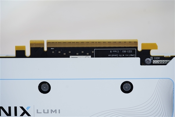 纯白双风扇!傲世追日Intel锐炫B580 OC显卡图赏