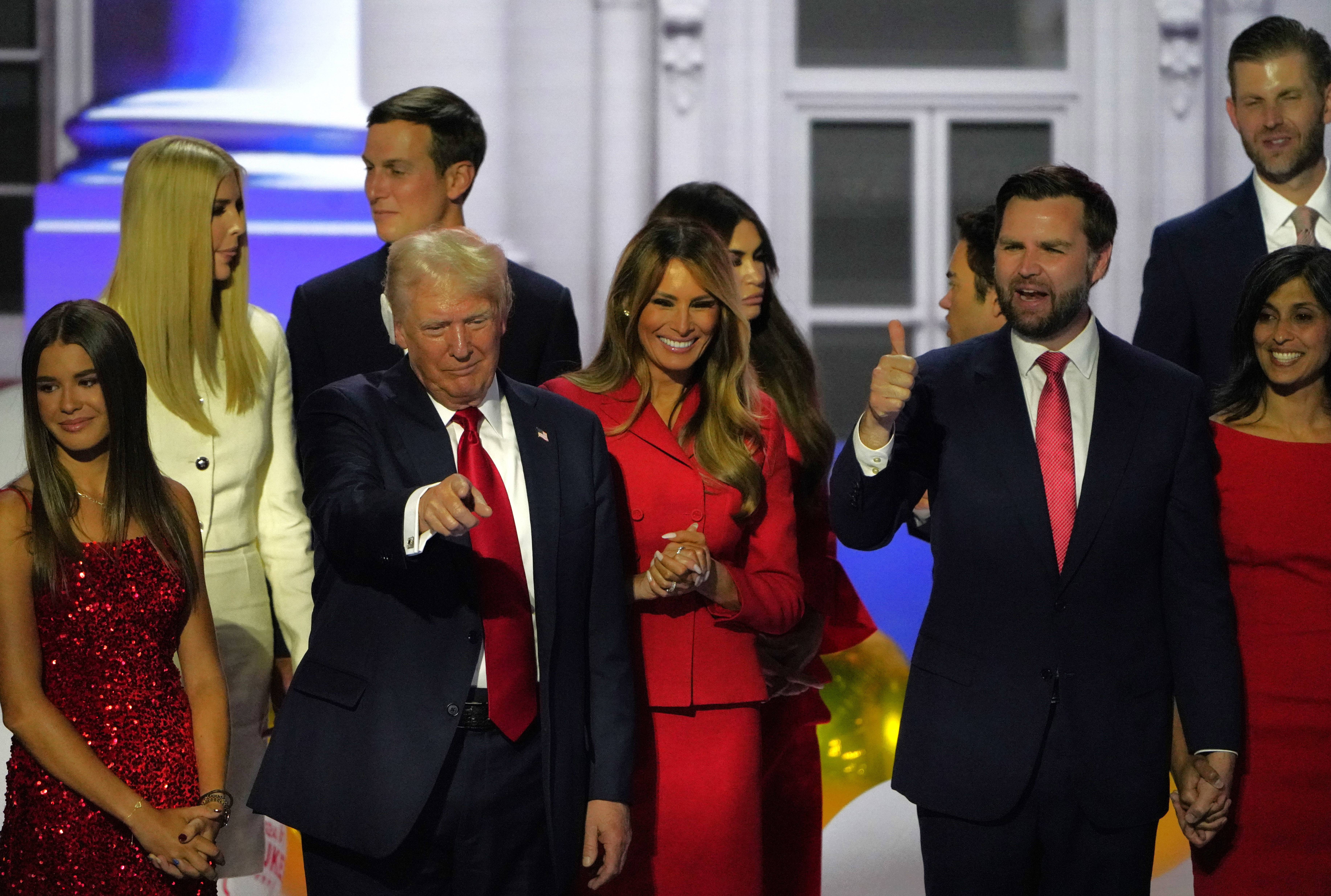 一周看天下｜特朗普正式接受共和党总统候选人提名_凤凰网