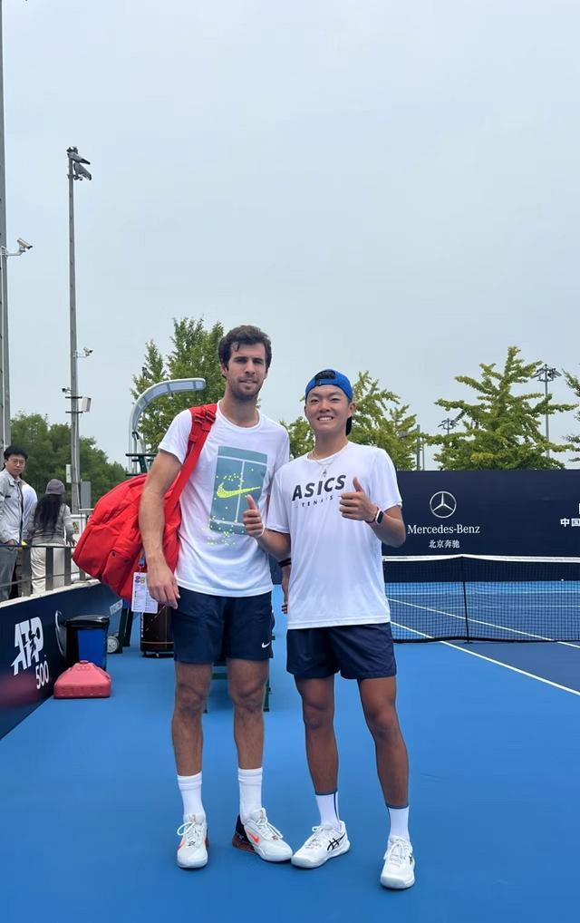 潘炜文和卡恰诺夫