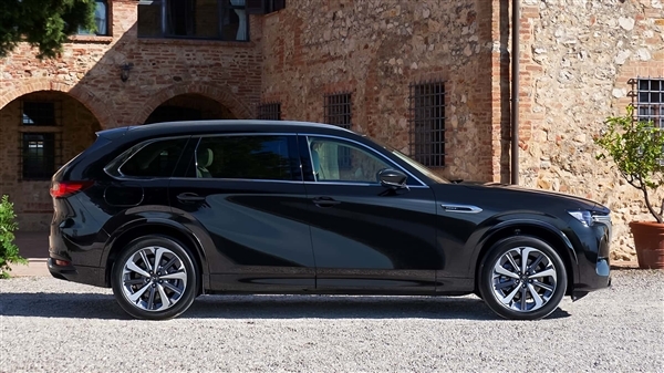 对标宝马X5、奔驰GLE 马自达CX-80官图发布:直六+后驱