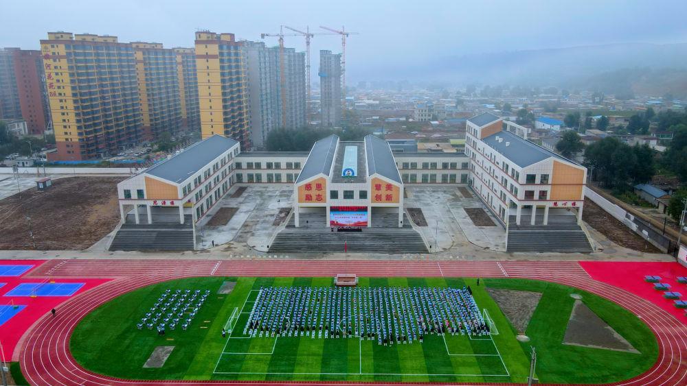 △甘肃积石山县城南小学新建校舍