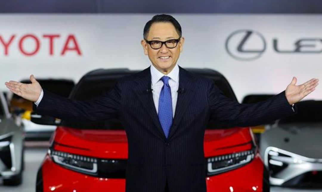 疯狂2023丨这十位汽车风云人物,值得掌声一片