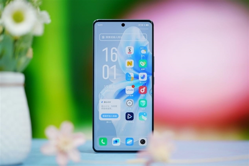 打破人像手机性能边界!vivo S18 Pro评测:不仅拍人好 玩游戏更出色