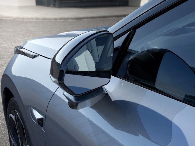 领克07 EM-P全球首秀:设计,设计,还是设计