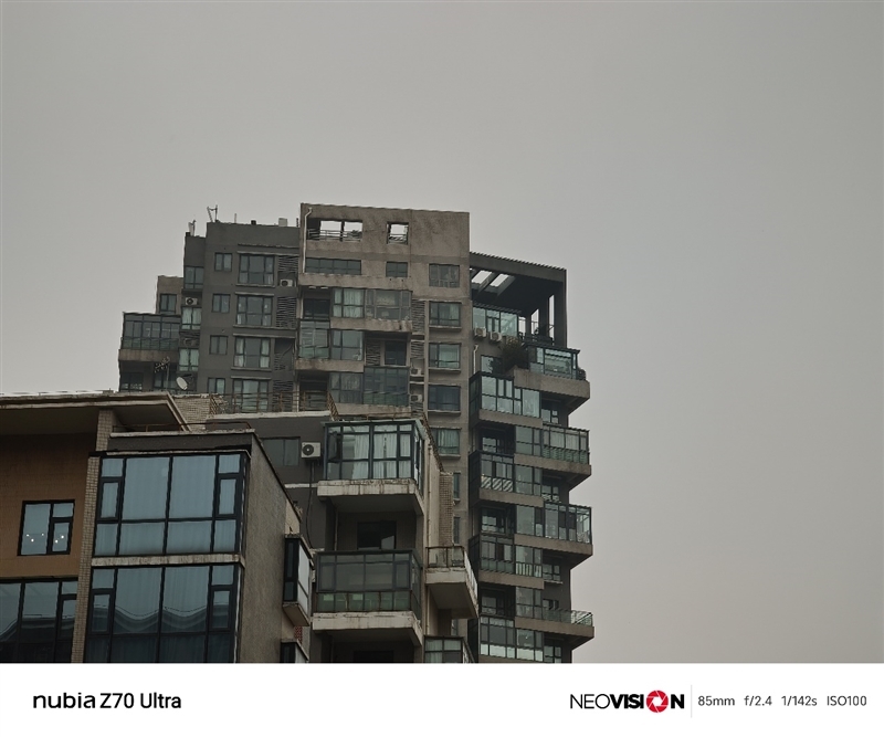 颜值巅峰 极简交互!努比亚Z70 Ultra深度评测:未来手机发展趋势风向标