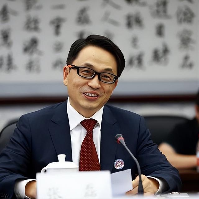 张磊