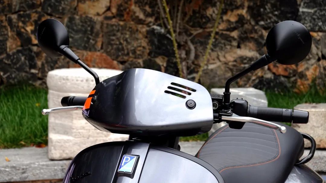 vespa不只是优雅gtsgtv300还能带着你优雅的去旅行