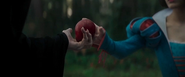 《白雪公主》真人电影首支预告片发布:盖尔·加朵饰演毒皇后亮相