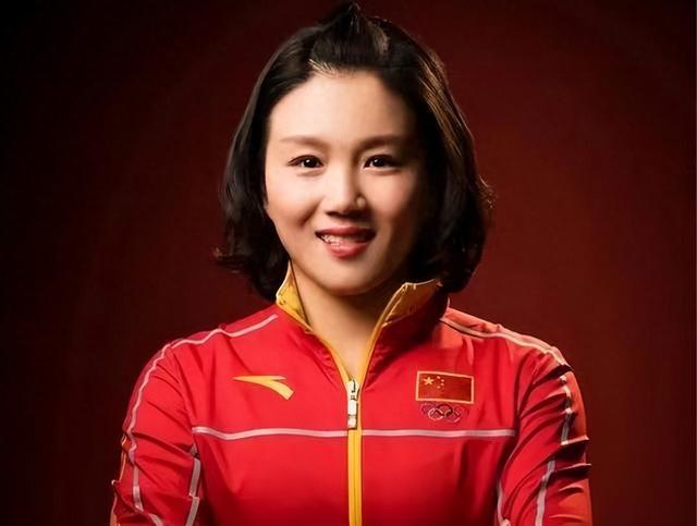 恭喜！中国美女奥运冠军升官，38岁就官至副厅，颜值火了神似巩俐