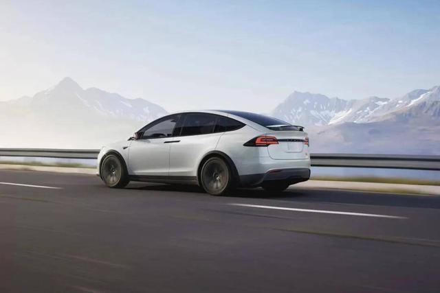 凤凰网汽车>全媒体>正文> 再细看中国市场,虽然第一季度特斯拉实现了"