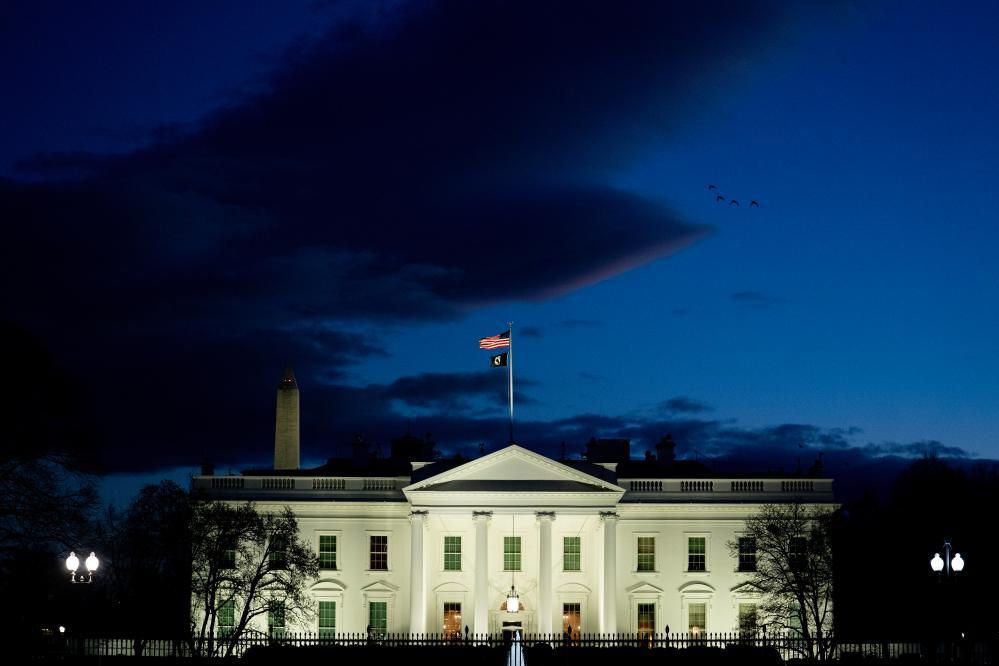 这是2023年1月20日在美国首都华盛顿拍摄的白宫。新华社记者刘杰摄
